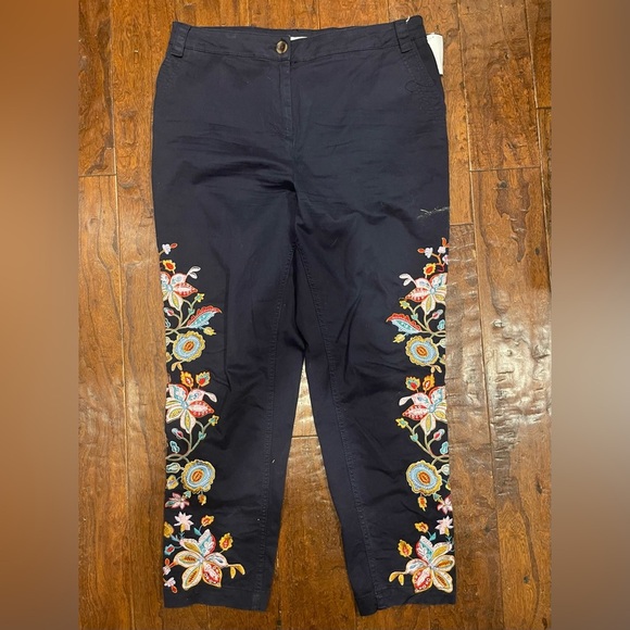 Boden Pants - BODEN Floral Embroidered Pant size 14L US